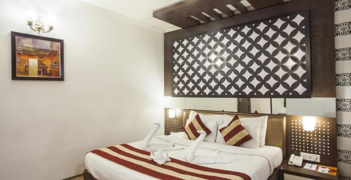 Surya International Hotel Delhi  Exterior photo