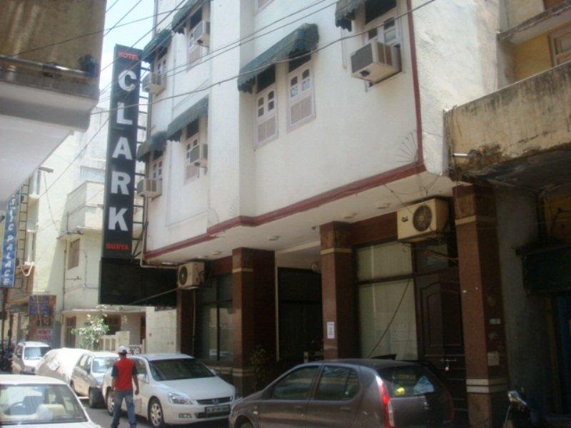 Surya International Hotel Delhi  Exterior photo